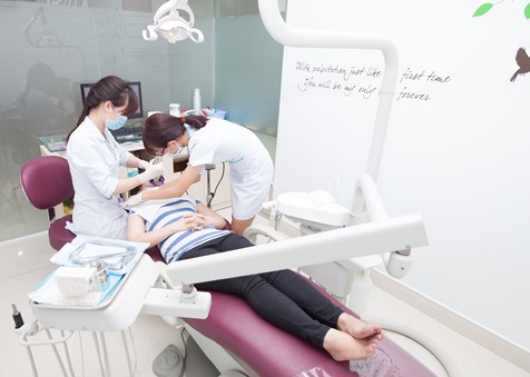 trám răng bằng phương pháp laser tại peace dentistry