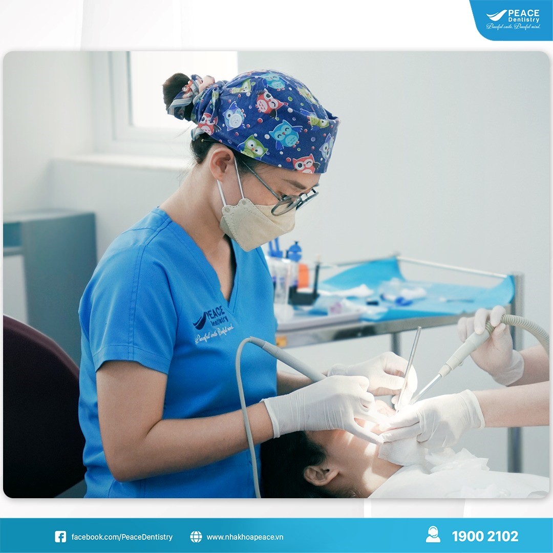 phẫu thuật cười hở lợi có nguy hiểm không