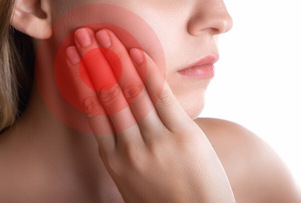 niềng răng xong bị móm có nguy hiểm không