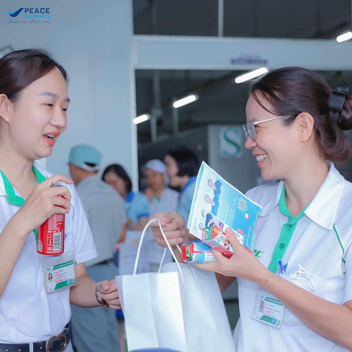 peace dentistry thăm khám sức khỏe răng miệng cho công nhân viên nidec 4