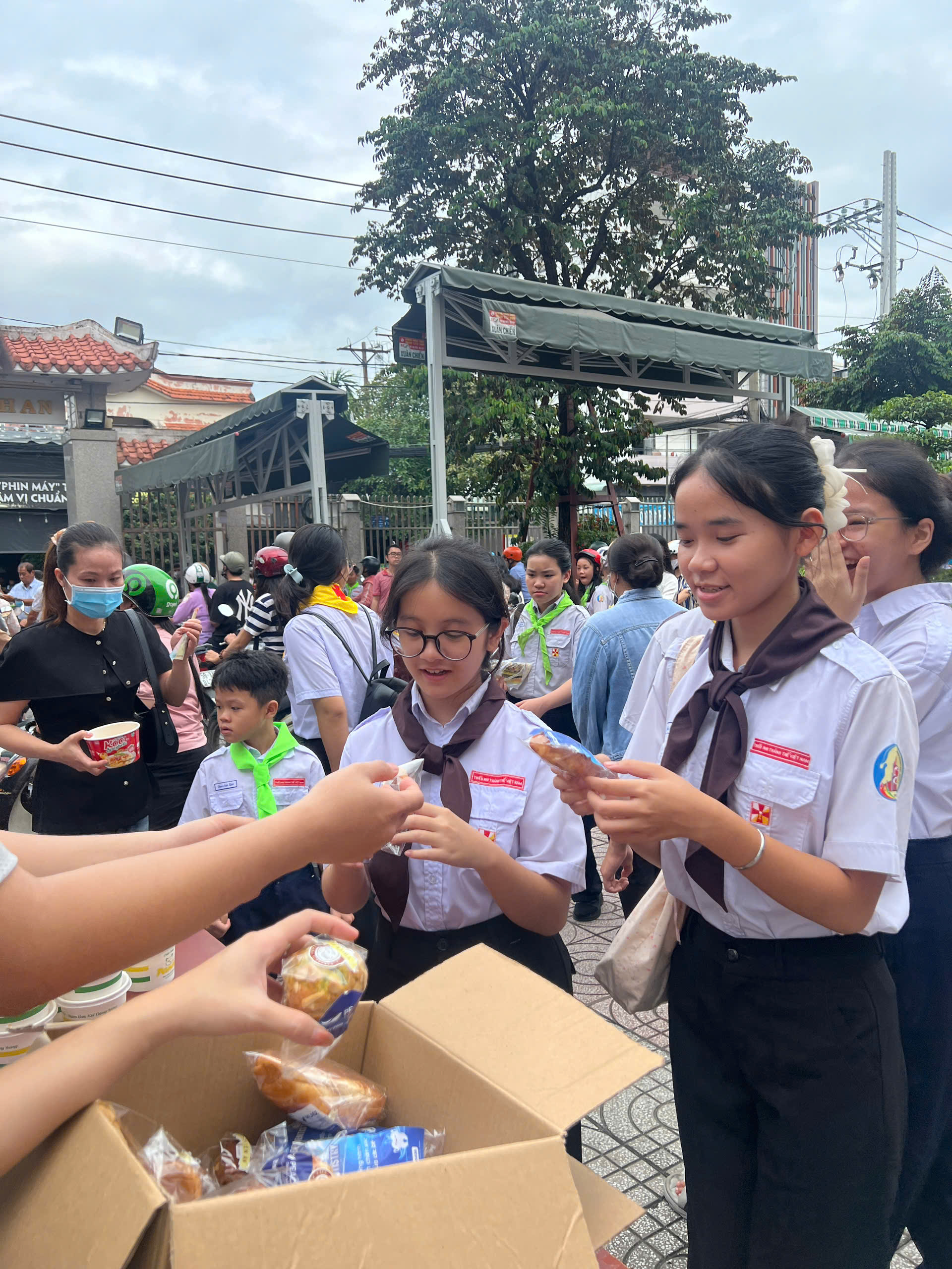 peace dentistry đồng hành cùng các bé tại nhà thờ thánh tâm 4