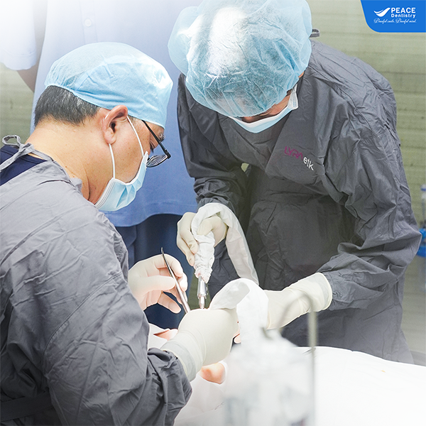 ths bs ckii nguyễn văn khoa bậc thầy về các kỹ thuật xương phức tạp