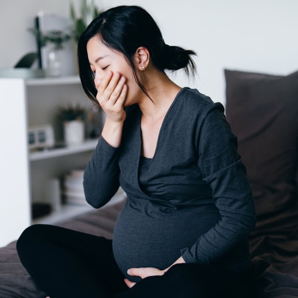 vì sao sau sinh răng hay bị ố vàng