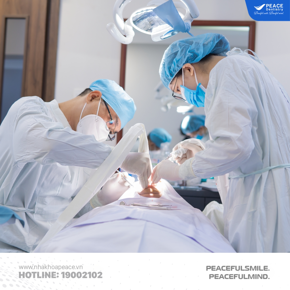 trồng răng implant tại nha khoa peace dentistry quận 1